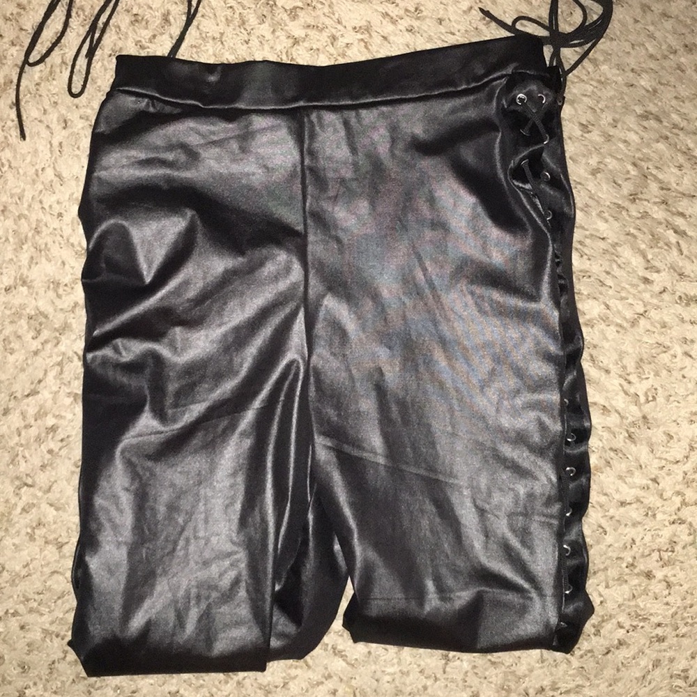 Pretty little thing lace up leggings